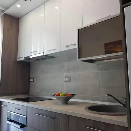 Sunshine By Alz Aparthotel 3*