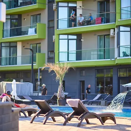 Sunshine By Alz Navodari