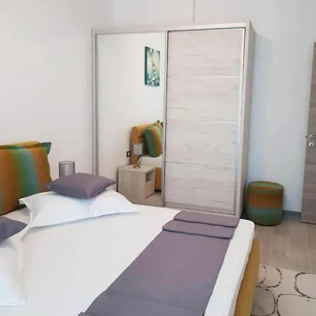 Sunshine By Alz Navodari