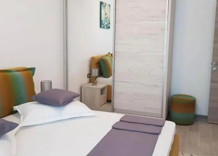 Sunshine By Alz Navodari